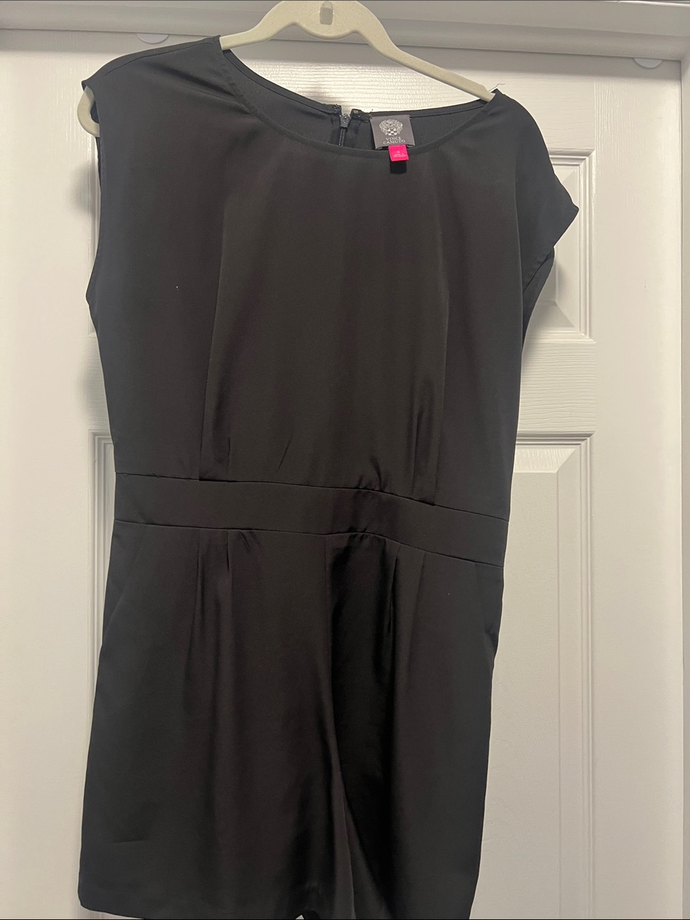 Vince Camuto Black Short-Sleeve Tailored Romper